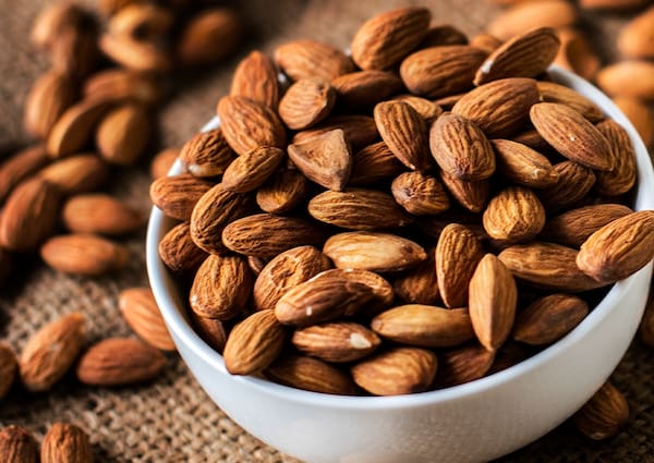تصویر 4 از خرید مغز بادام سنگی + قیمت فروش استثنایی